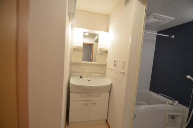 洗面設備　洗髪洗面化粧台