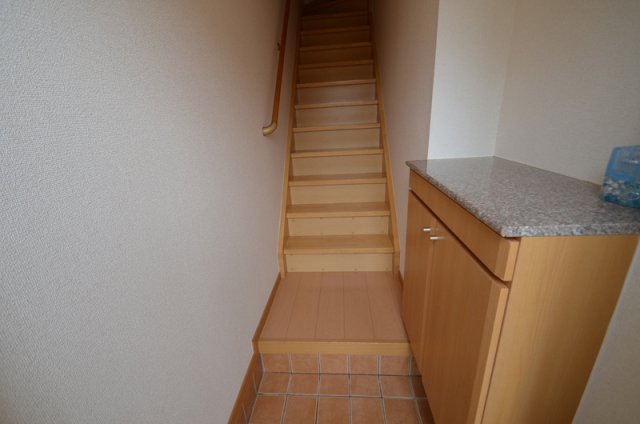 玄関　収納付玄関