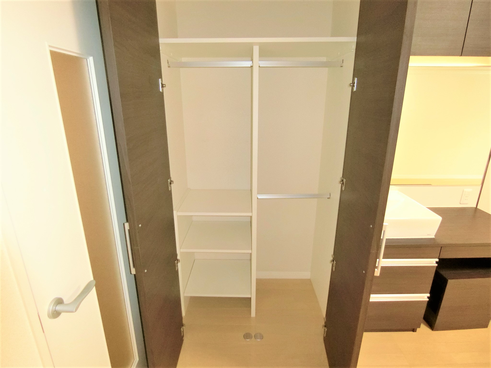 収納　タンス要らずのウォークインクローゼットです☆