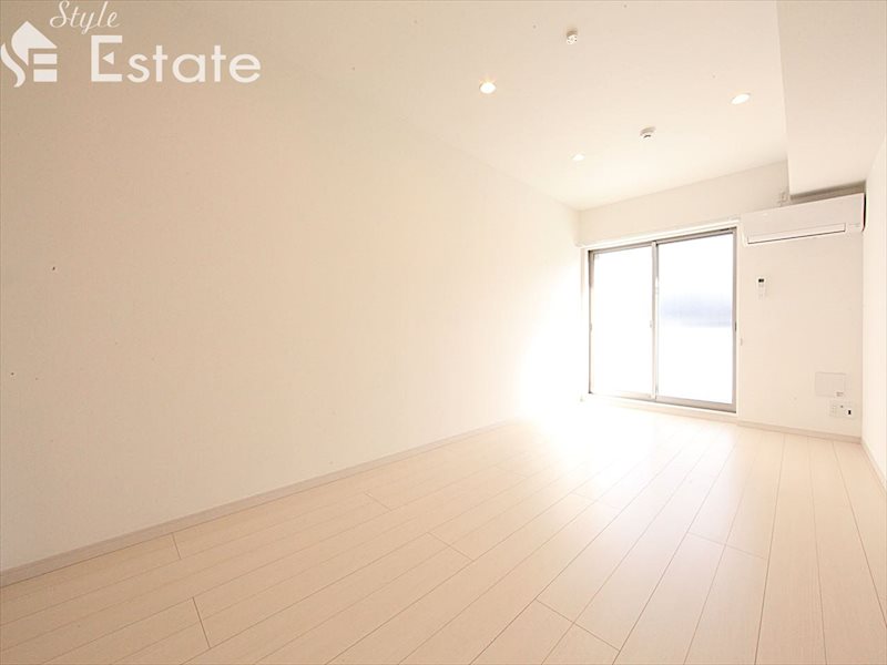 居室・リビング　内装