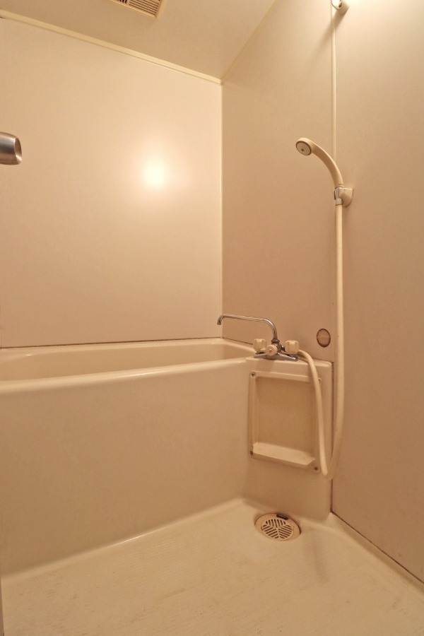 バス・シャワールーム　浴室