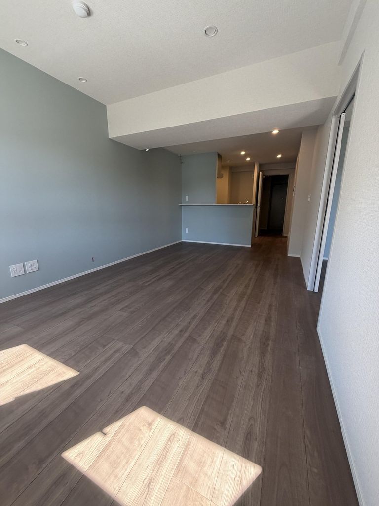 居室・リビング　玄関