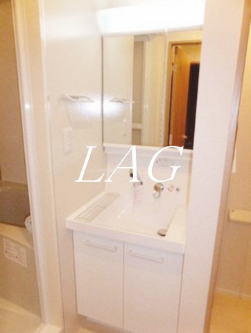 洗面設備　洗面台です。