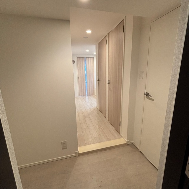 玄関　※写真は同タイプ住戸です。