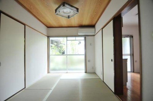 居室・リビング　内観1