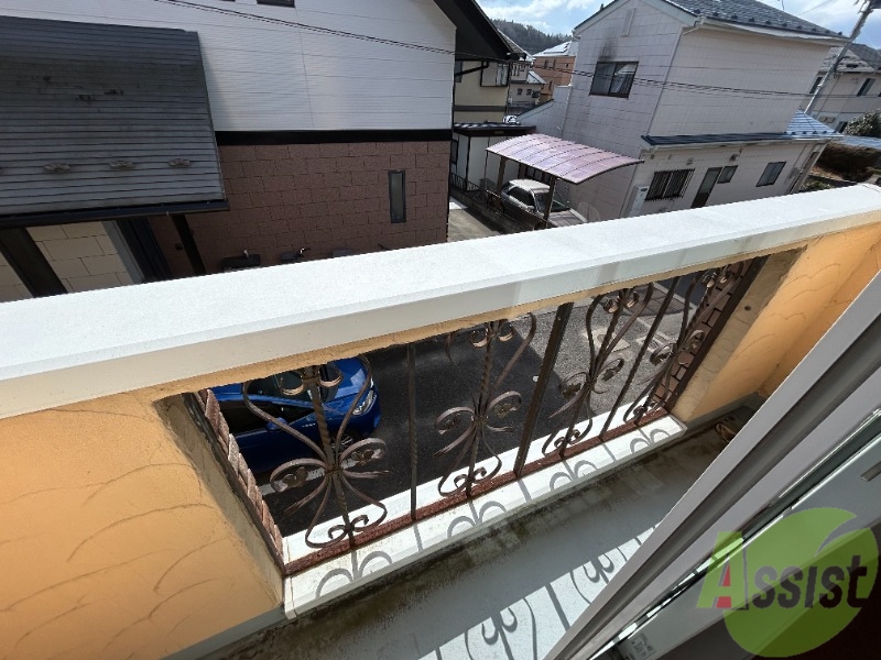 バルコニー　ベランダはこちらです。洗濯物の外干しが出来ます。