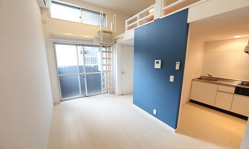 居室・リビング　洋室8.2帖　ロフト付き