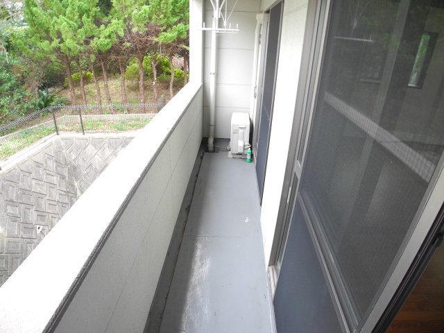 バルコニー　※室内画像は別号室のもの