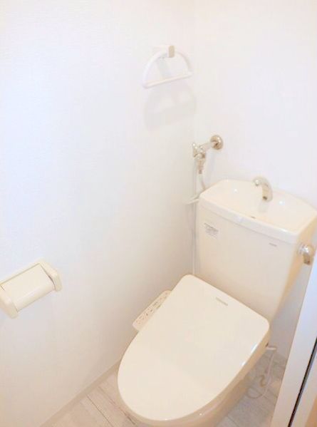 トイレ　ウォシュレットです☆