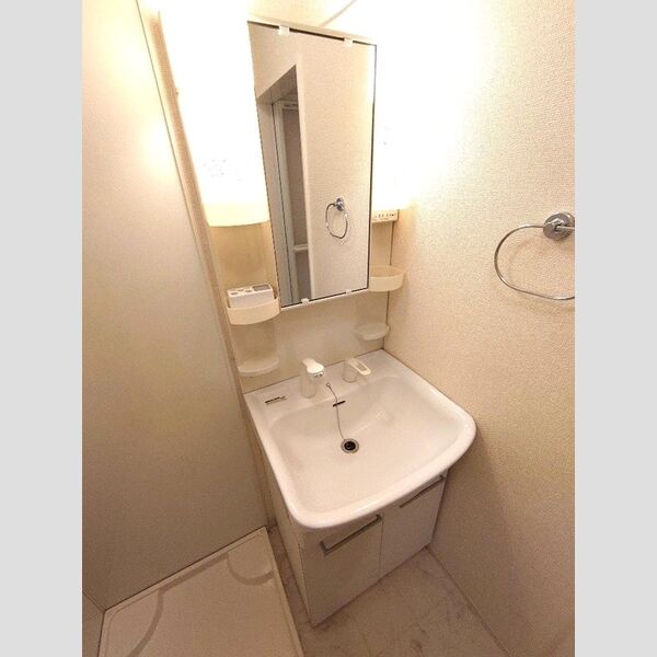 洗面設備　洗髪洗面化粧台