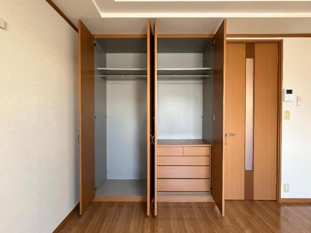 収納　クローゼット