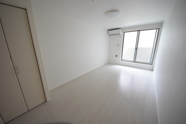 居室・リビング　～ゆったり６帖以上～