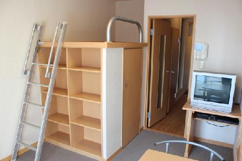 その他　使いやすくて機能的なワンルームタイプ　(写真は２Ｆ居室です)