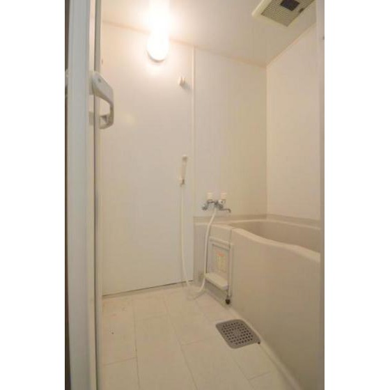 バス・シャワールーム　バスルーム