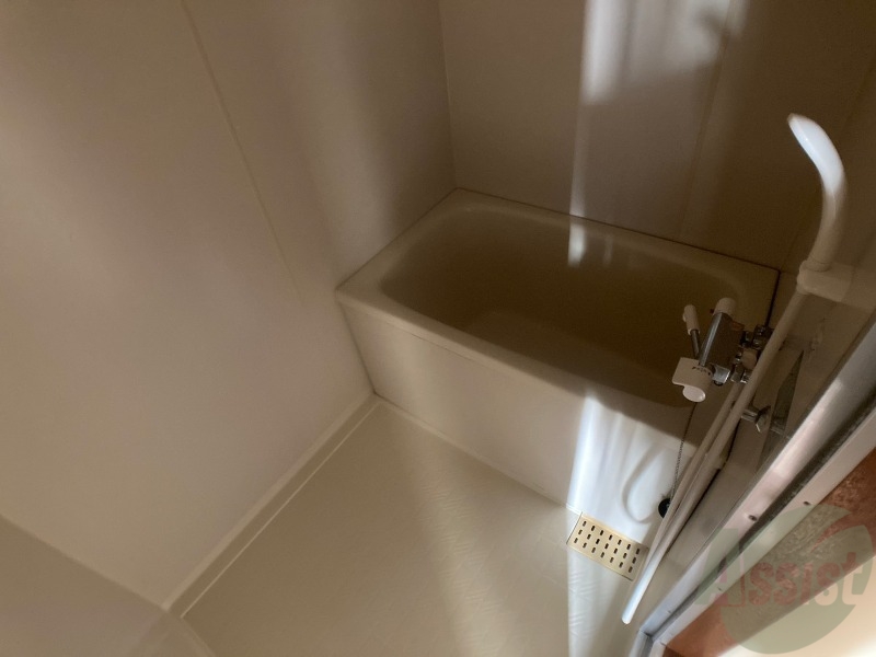 バス・シャワールーム　お風呂です。ゆっくりお風呂につかるのも体に良いですね～