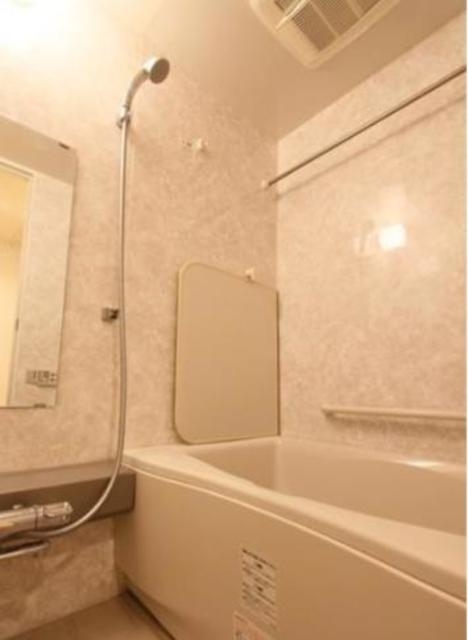 バス・シャワールーム　※写真は別部屋参考画です