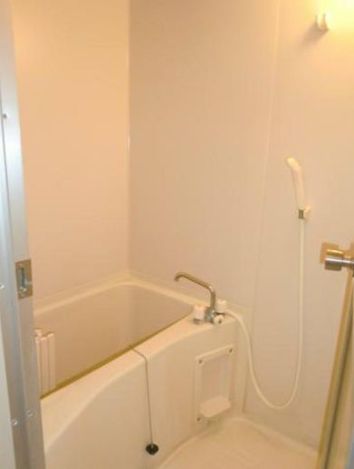 バス・シャワールーム　※別部屋参考写真