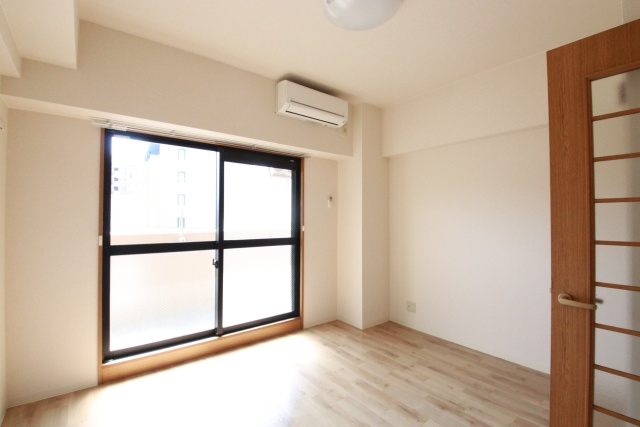 居室・リビング　※別室の参考写真の為、現況優先です。