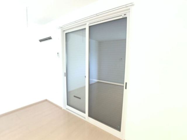 セキュリティ　シャッター雨戸