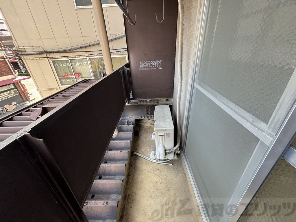 バルコニー　バルコニー