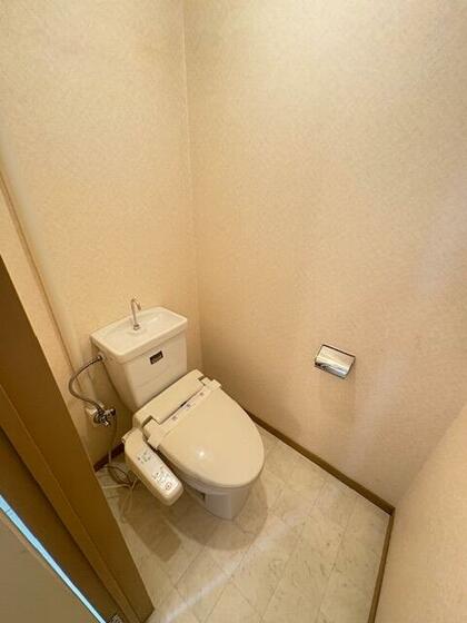 トイレ　※別部屋参考写真