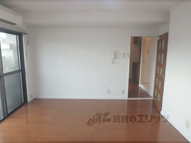 居室・リビング　洋室