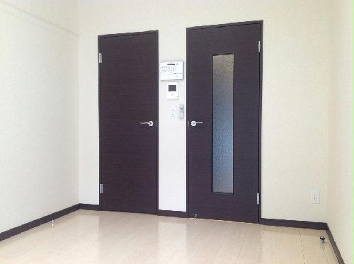 居室・リビング　液晶ＴＶ・ＴＶ台・テーブル付き