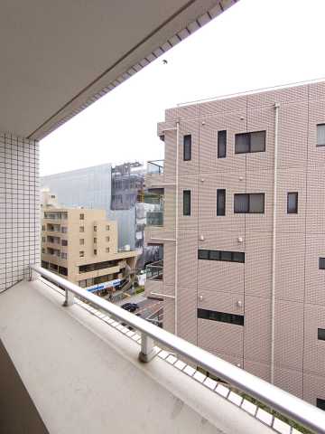 眺望　ニューシティアパートメンツ千駄ヶ谷II