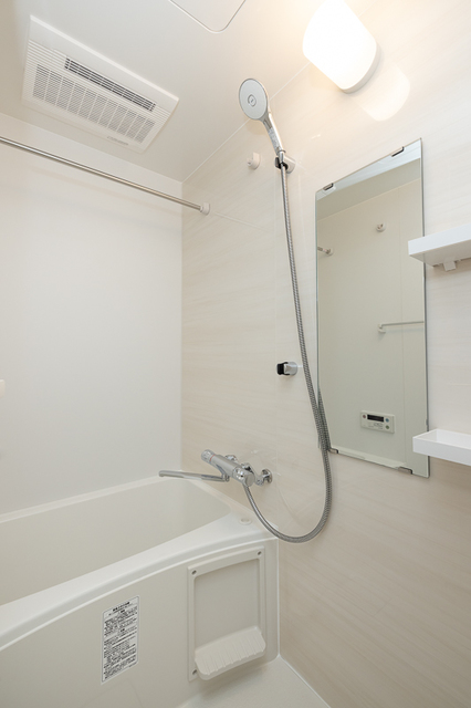 バス・シャワールーム　※写真は同タイプ住戸です。