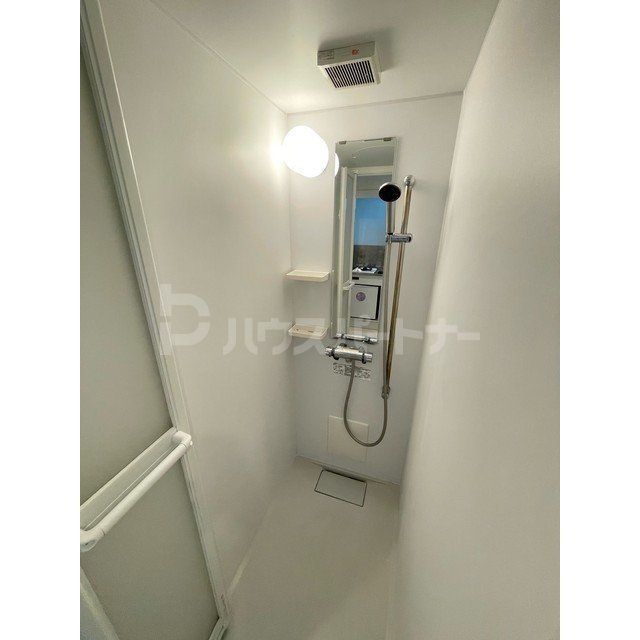 バス・シャワールーム　シャワールーム