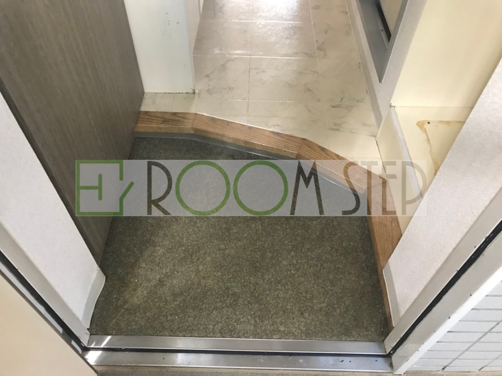 玄関　※別部屋　参考写真