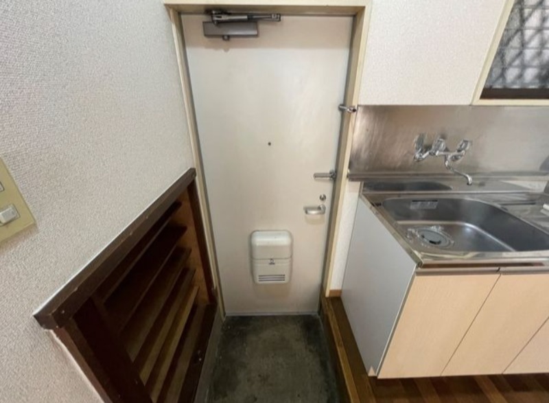 玄関　図面と現状に相違がある場合には現状を優先