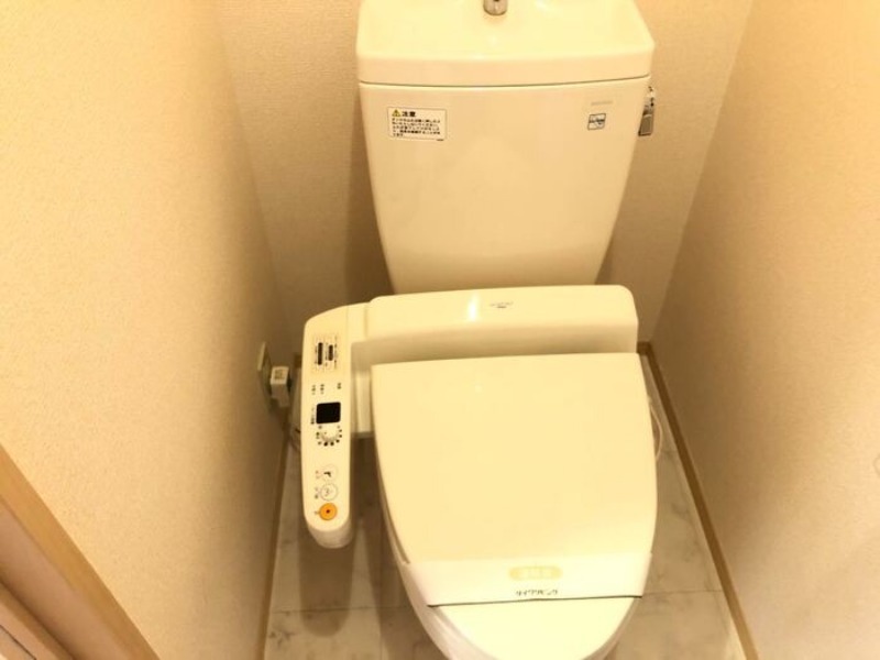 トイレ　図面と現状に相違がある場合には現状を優先