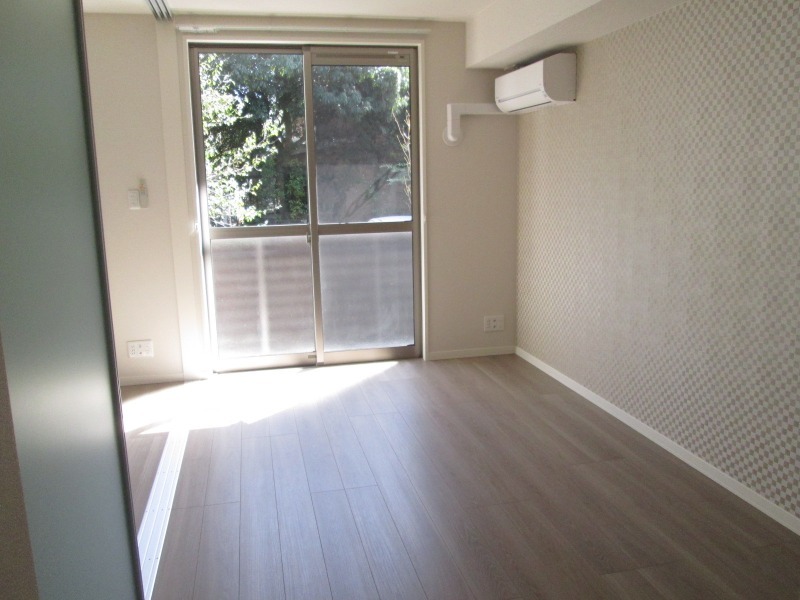 居室・リビング　1階の写真です。