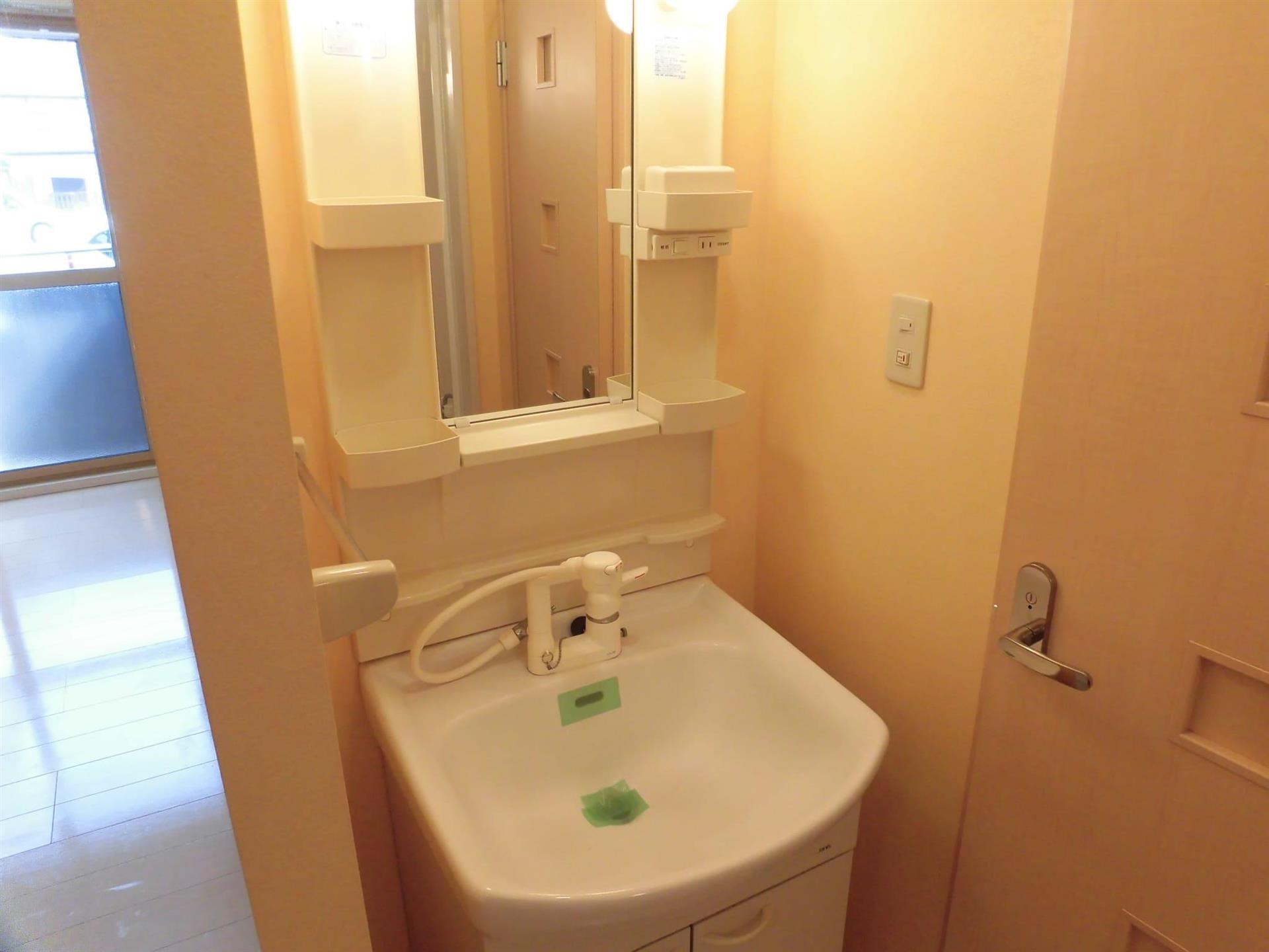 洗面設備　洗面化粧台