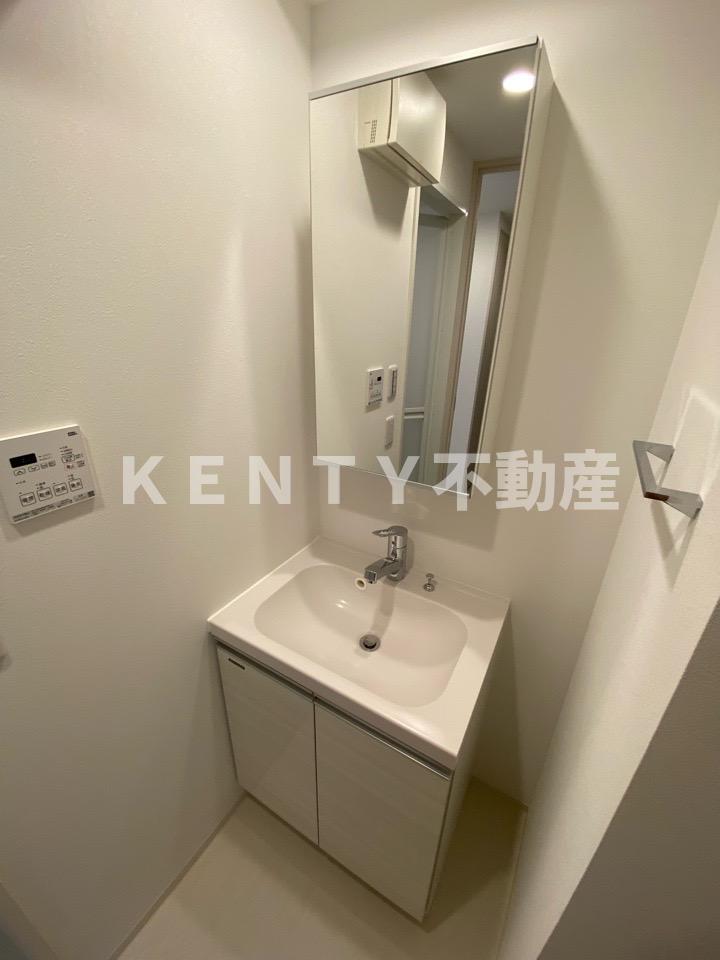 洗面設備　広い洗面スペース