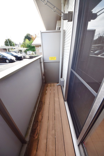 バルコニー　～洗濯物干さなきゃっ～