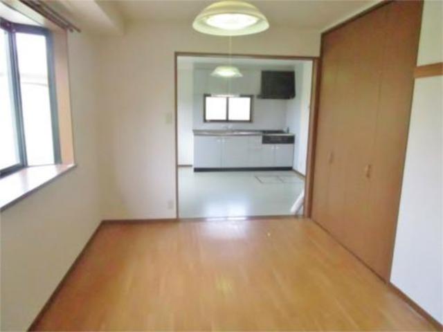 居室・リビング　明るいお部屋です