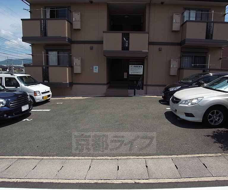 その他共有部分　建物の入り口です！