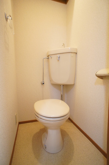 トイレ　バストイレ別なので毎日快適にお過ごしいただけます♪