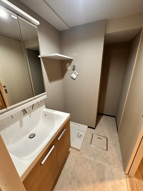 洗面設備　※別号室の参考写真、現況優先※