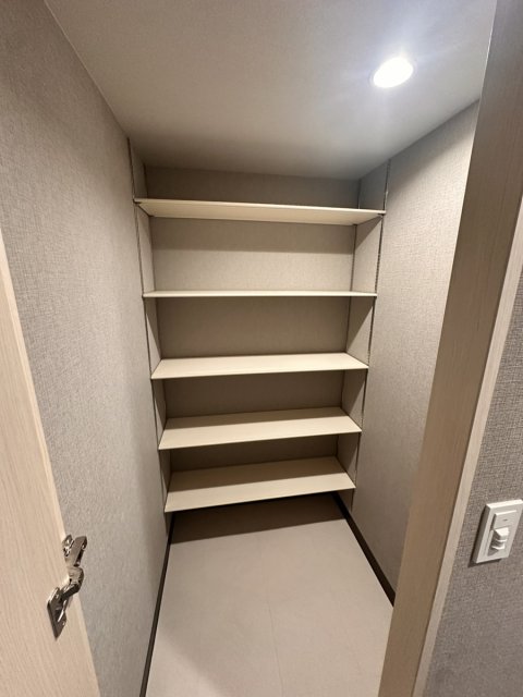 収納　※別号室の参考写真、現況優先※