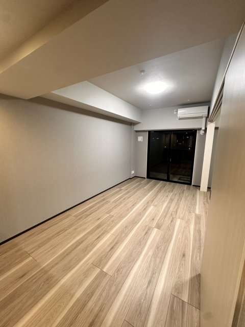 居室・リビング　※別号室の参考写真、現況優先※