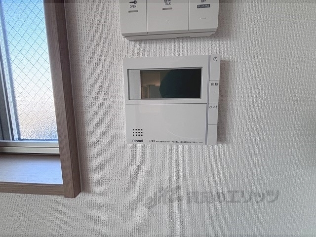 その他設備　給湯器リモコン