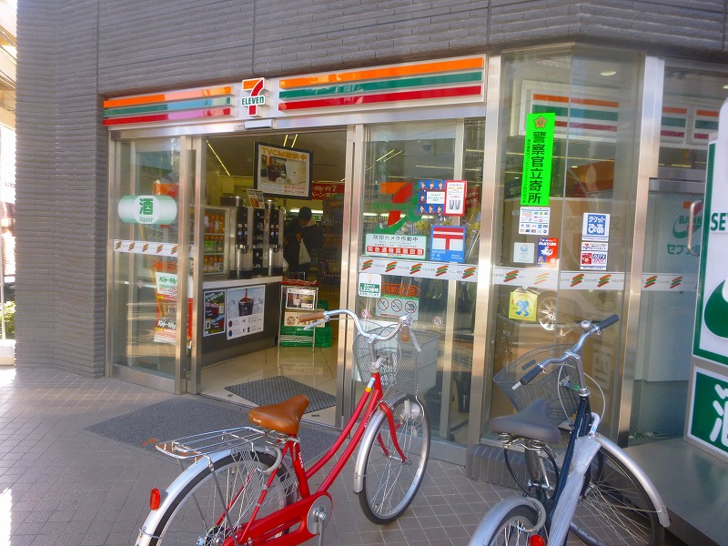 コンビニ　セブンイレブン（コンビニ）まで502m