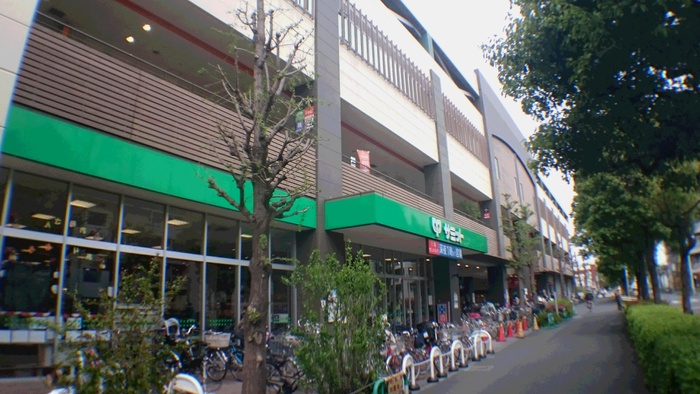 スーパー　サミット（スーパー）まで820m