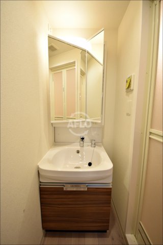 洗面設備　プレサンス松屋町ヴェルデス　独立洗面台