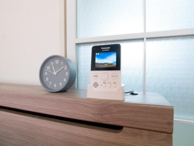 その他設備　ワイヤレスドアホンモニターで好きな所で来訪者の確認ができます