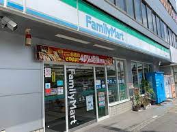 コンビニ　ファミリーマート大津京駅前店（コンビニ）まで1027m