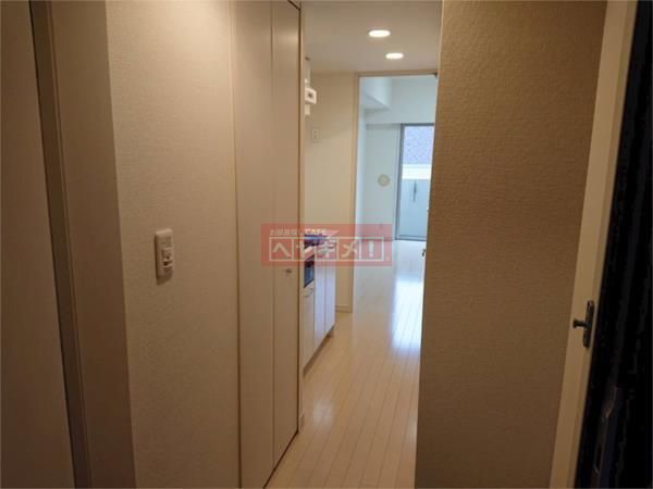 その他　間取り反転タイプの部屋の写真です